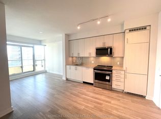 4055 Parkside Village Dr #2219, Mississauga, ON L5B 0K8
