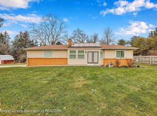 5417 Marsh Rd, Haslett, MI 48840