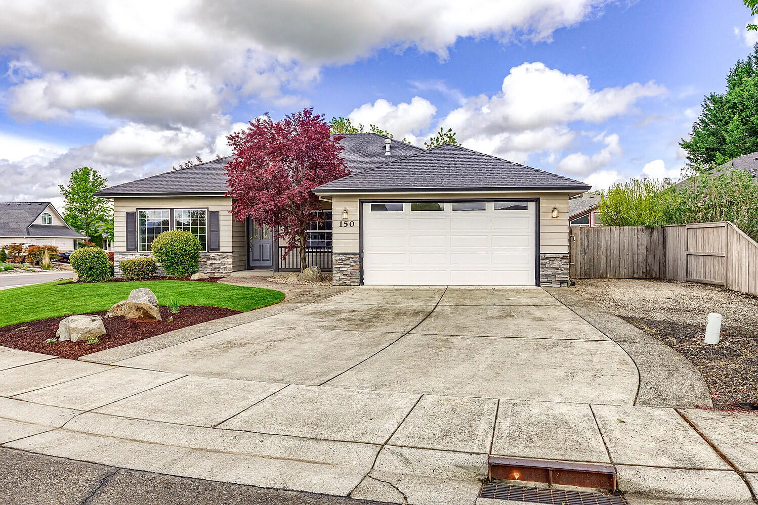 150 Orchardview Ave photo 1