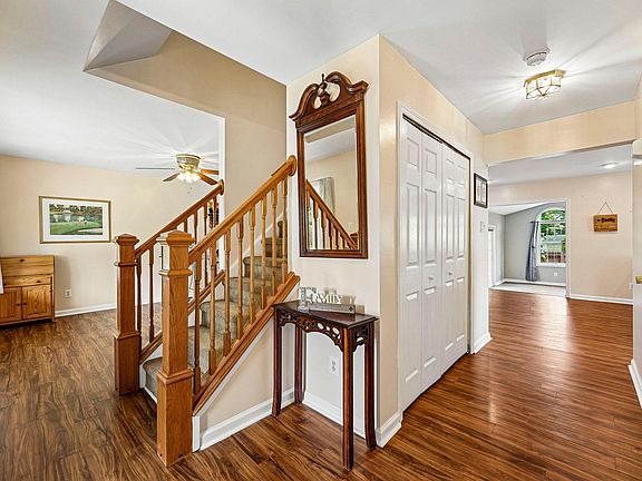 5th image of 235 Abbey Ln