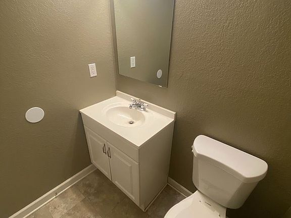 4th image of 1239 SE 8th St #9373019