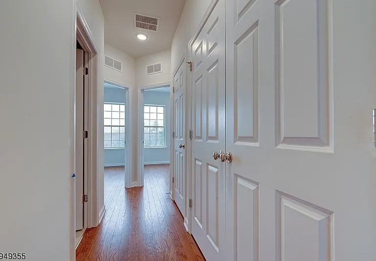 15 Braeburn Ct — Photo 6