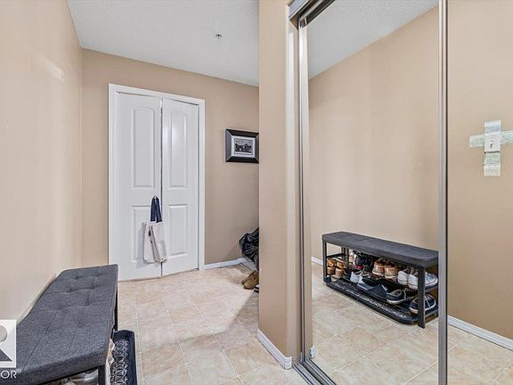 4th image of 50 Woodsmere Close #245