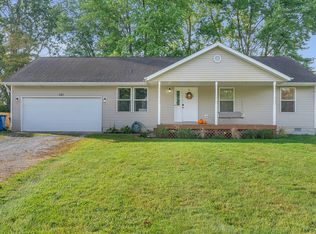 121 E Pine St, Wheatfield, IN
