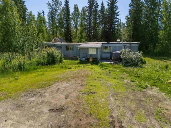 1167 Bradway Rd, North Pole, AK 99705