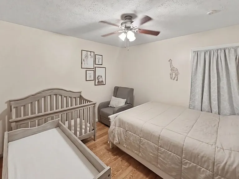 115 Juniper Ct — Photo 13