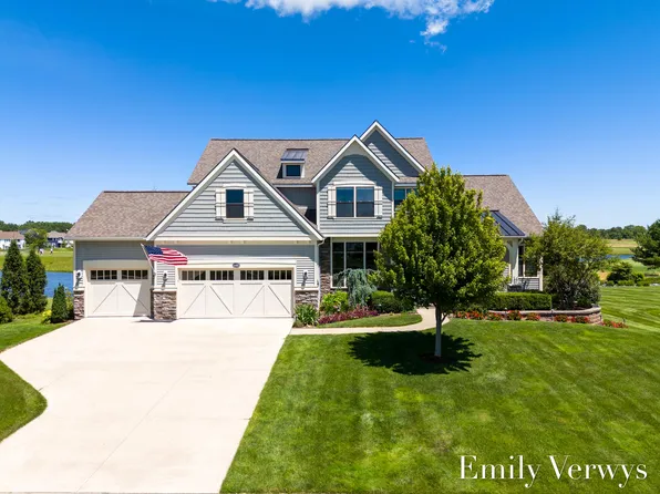 4460 Grand Point, Holland, MI 49424