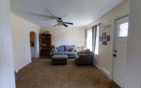 2nd image of 425 2nd St