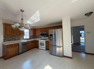 236 Crabapple Ln, Buffalo, NY 14227
