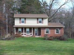 9006 Beth Ave SW, Navarre, OH 44662