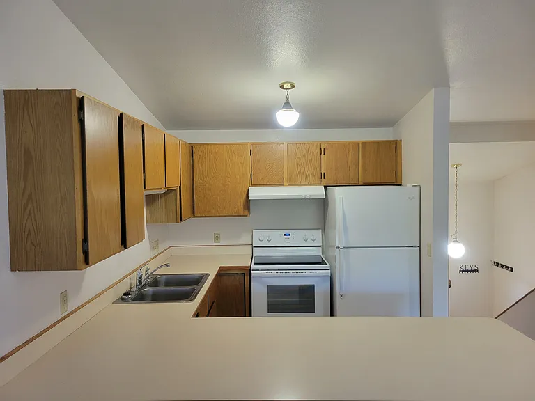 115 Tyler Way #1-C — Photo 4
