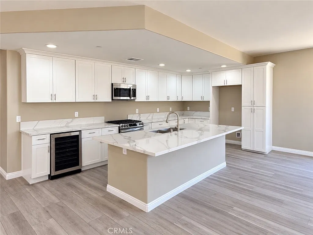 18281 Montgomery Ave — Photo 4