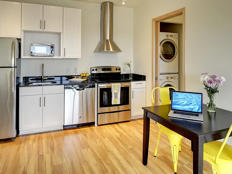 Coze Flats — Photo 19