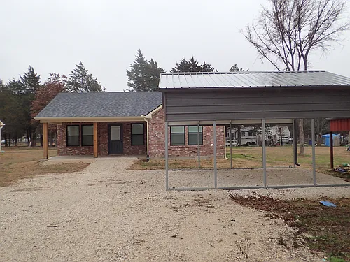4392 Old Sadler Rd Photo 1