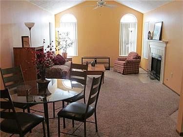 4th image of 45 Ashford Dr