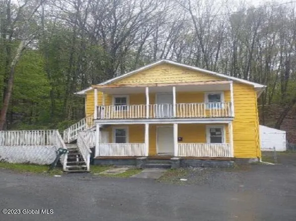 25 Rear Chapel Street, Ellenville, NY 12428