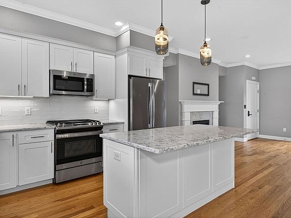 4th image of 58 Sullivan St Unit 1