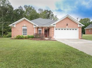 2177 Boyd Creek Dr, Graham, NC 27253