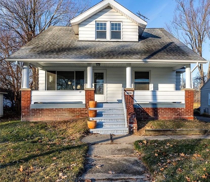 1st image of 4076 W 223rd St