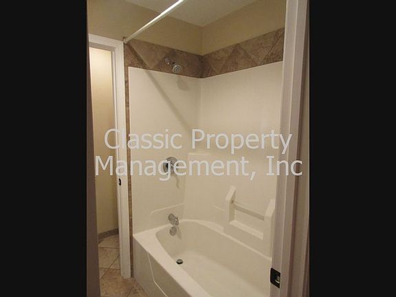 3rd image of 8245 N Chatham Ave