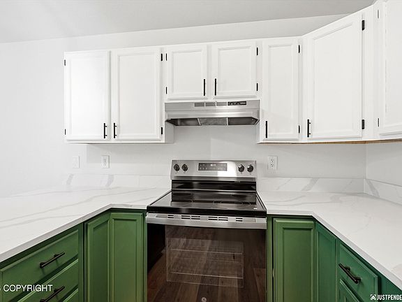 3rd image of 2152 Misty Glen Cir