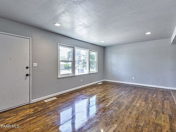 5th image of 844 Flora St Lot 23