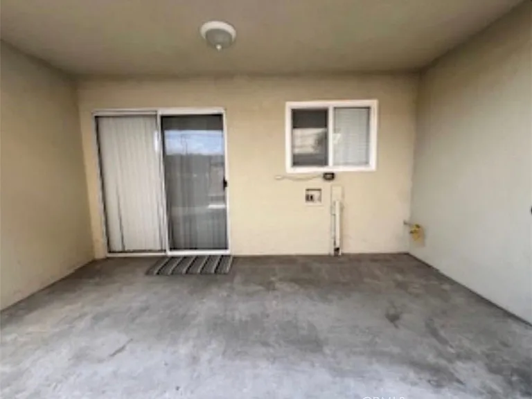 1064 Waters Ave — Photo 15