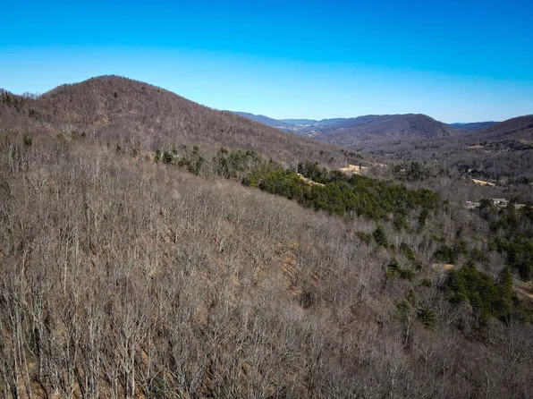 Mountain Field Rd, Pearisburg, VA 24134