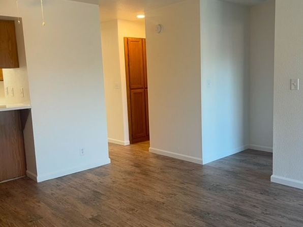 720 Sunrise Ave APT 18