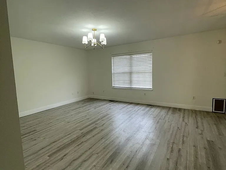 1009 N 24th St #1011 — Photo 10