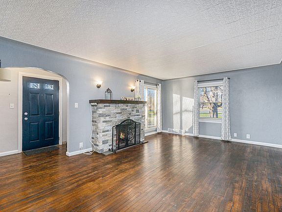 4th image of 5423 Capital Ave SW