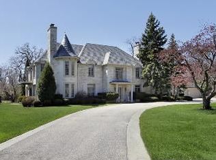 2311 Burr Oak Rd, Northfield, IL 60093