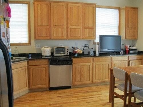 3rd image of 7322 N Claremont Ave #3