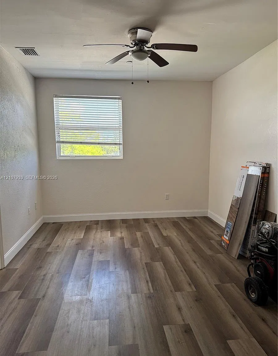 Orange Heights — Photo 1