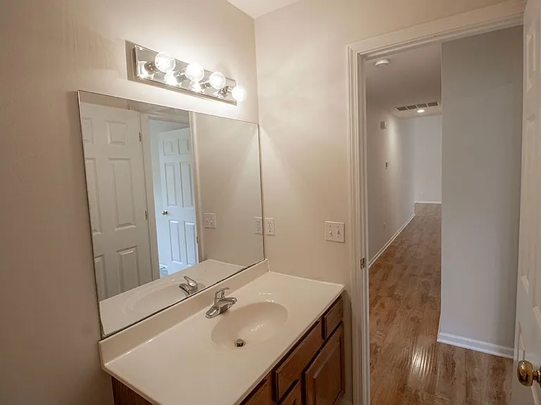 1920 Harmony St — Photo 27