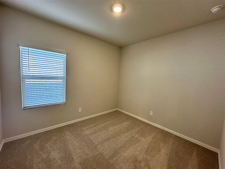 501 Dorothy Dr — Photo 6