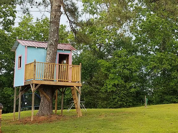 New large tree house