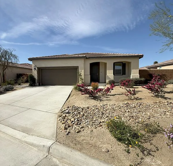 39613 Taffala Dr — Photo 1