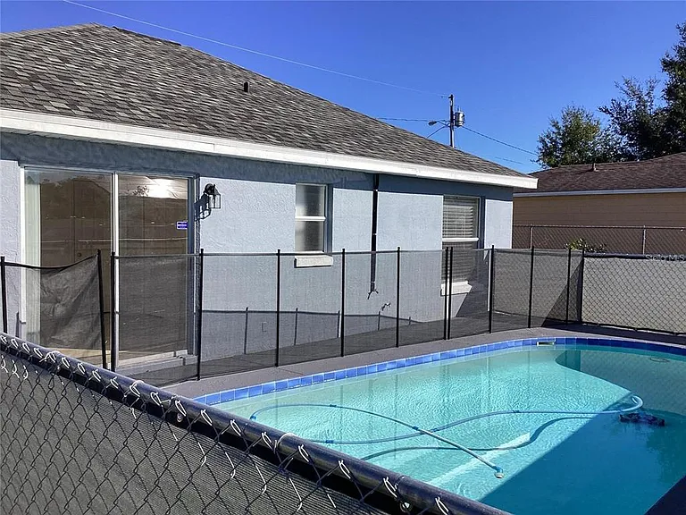 543 Cardinal Dr — Photo 45