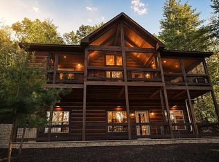 1035 Ritchie Creek Rd, Blue Ridge, GA 30513