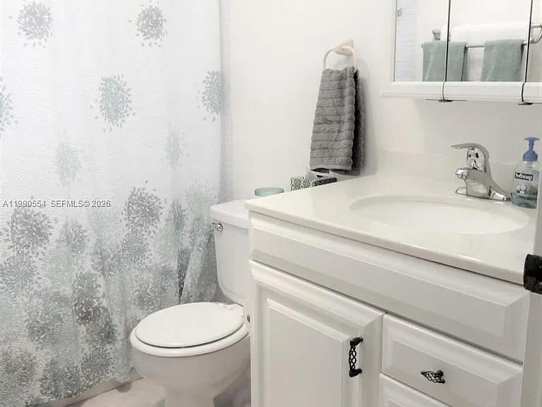 642 Normandy N #642 — Photo 9