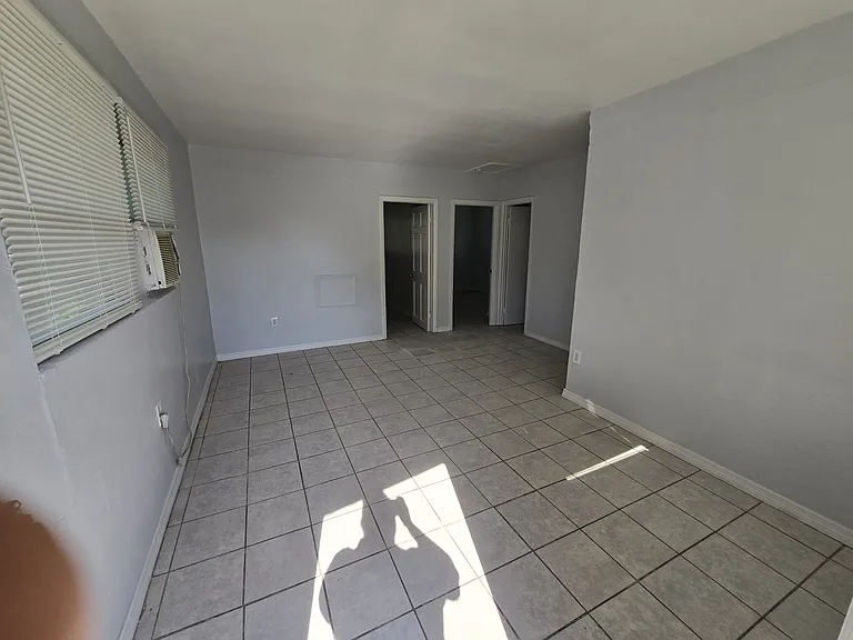 919 Randall St #921 — Photo 14