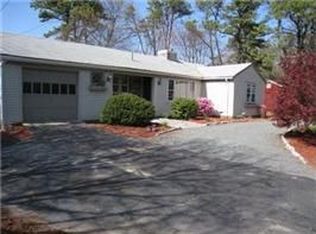 353 Phinneys Ln, Centerville, MA 02632