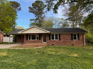 5 Embry St, Taylors, SC 29687