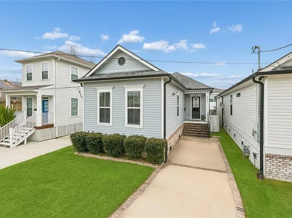 5905 Marigny St, New Orleans, LA 70122