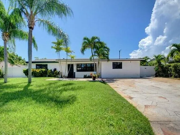 168 SE 31st Ave, Boynton Beach, FL 33435
