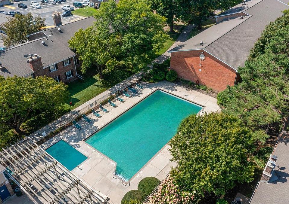 1st image of 810 Old Settlers Trl APT 5