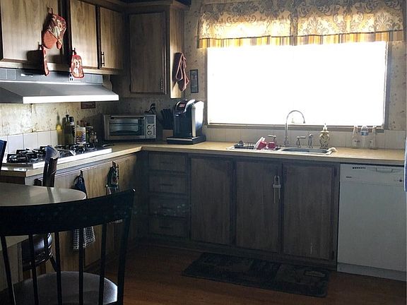 3rd image of 15831 Olden St Spc 52