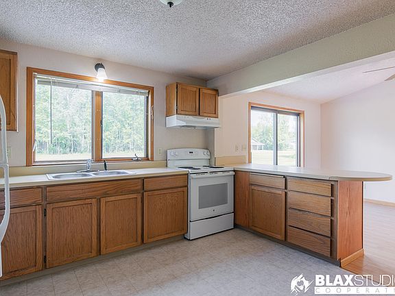 3rd image of 1164 Vasi Way