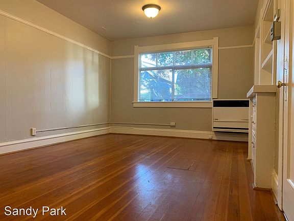 4th image of 630 NE 23rd Ave #7242184